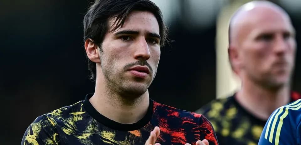 Player clapping during training session before match
