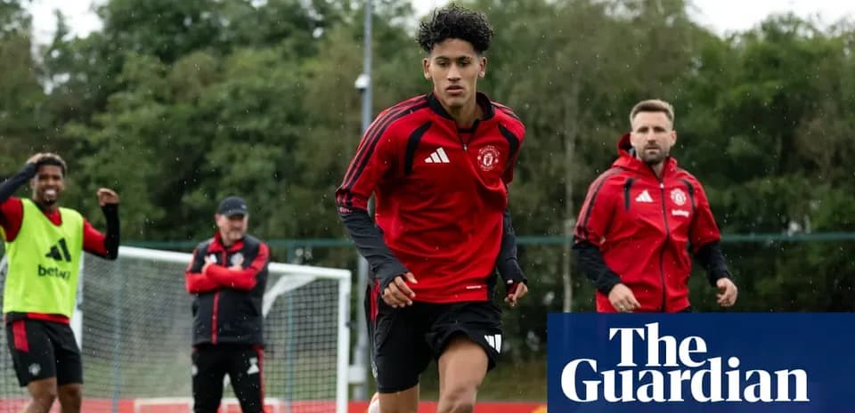 Player training at Manchester United training session