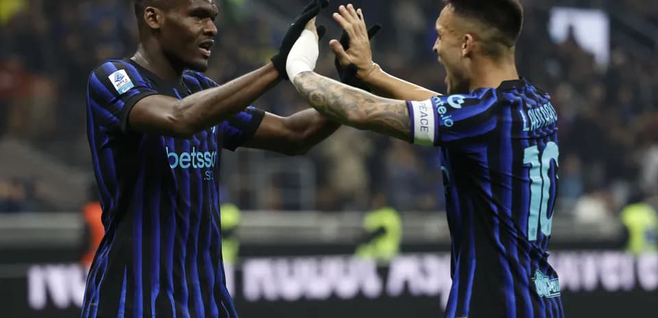 Players celebrating a goal during Serie A match
