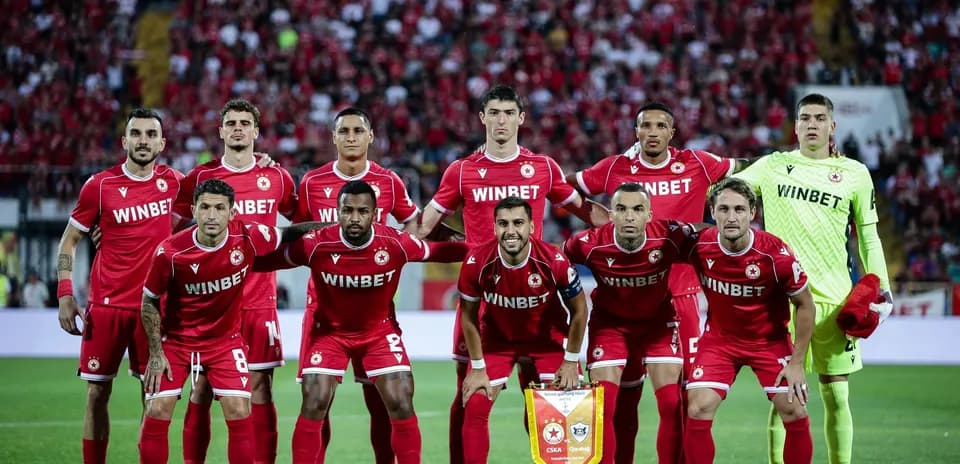 CSKA Sofia team posing for a match photo