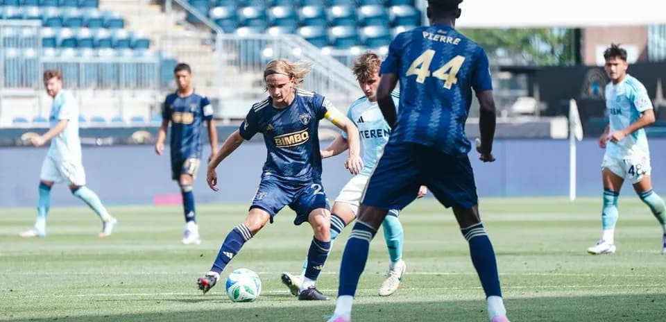 Players competing during Chattanooga vs Philadelphia Union II match