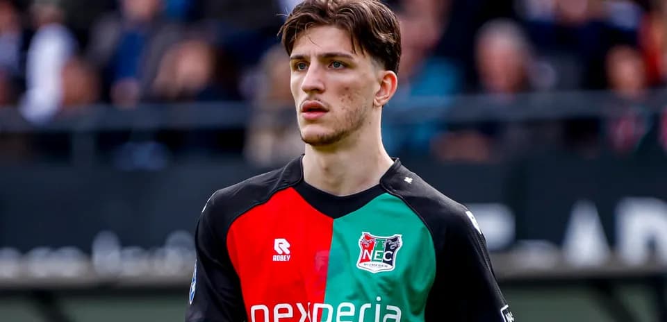 Player in NEC Nijmegen jersey on the pitch