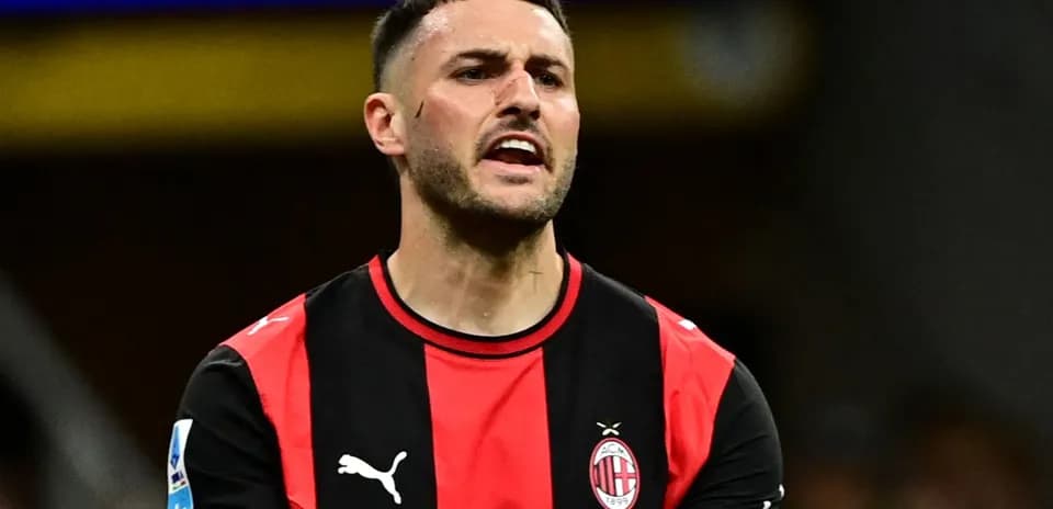Player wearing AC Milan jersey during match