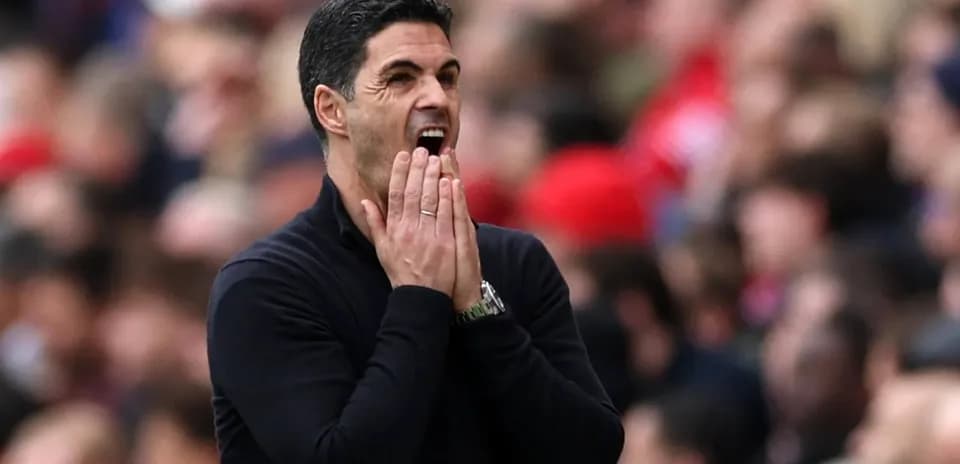 Manager reacting on the sidelines during match