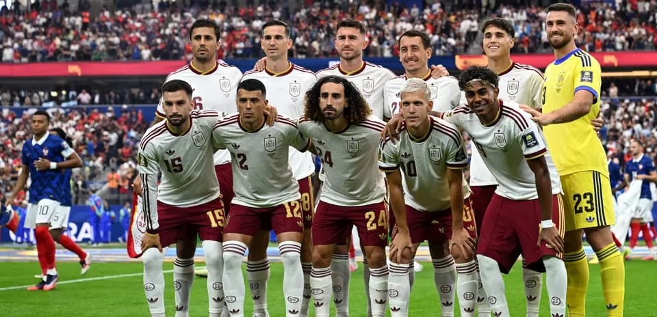 Spain national football team posing for group photo