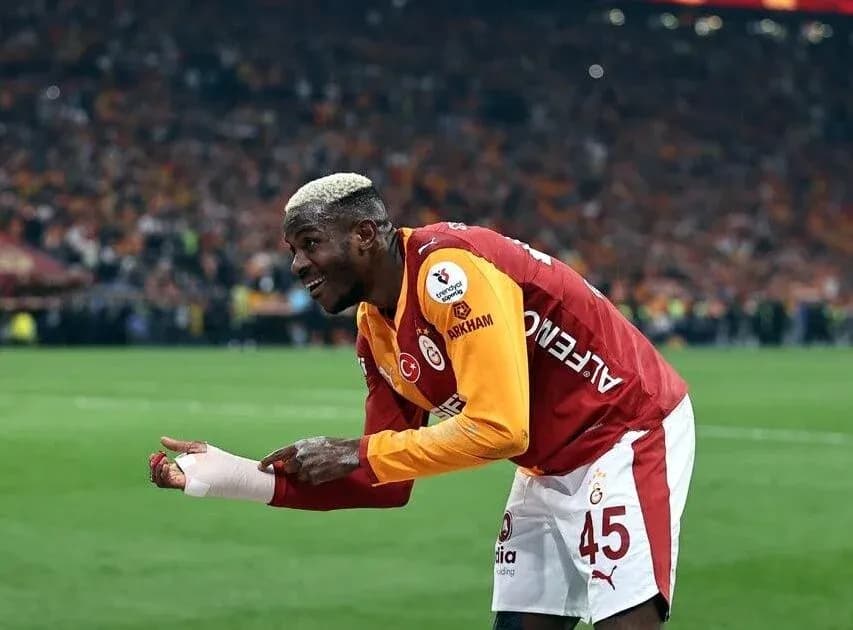 Player celebrating on the pitch during match