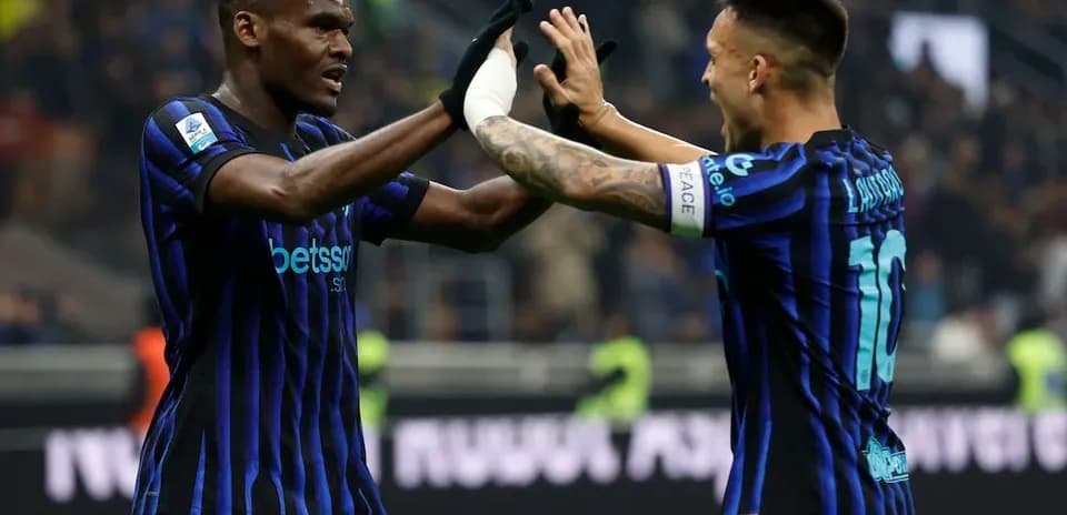 Inter players celebrating a goal during match