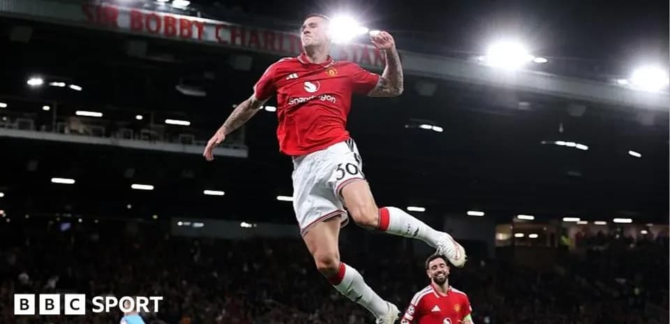 Player celebrating goal during Manchester United match