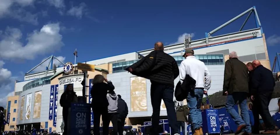 Fans arriving at Chelsea FC stadium before match