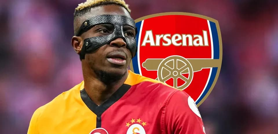 Player in Galatasaray jersey with Arsenal logo background
