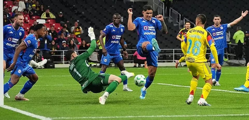 Cruz Azul player kicking ball during Liga MX match