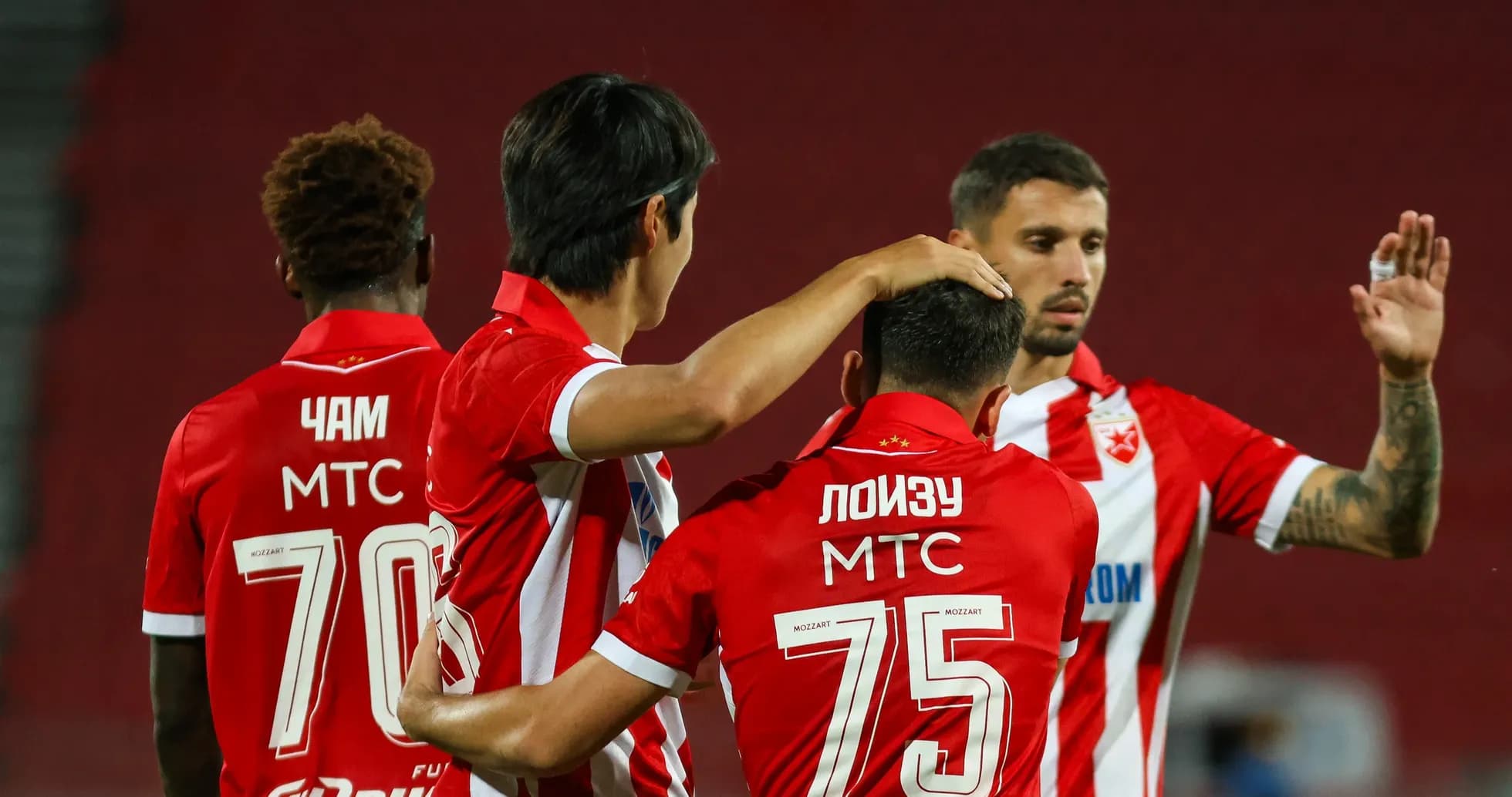 FK Crvena Zvezda players celebrating a goal