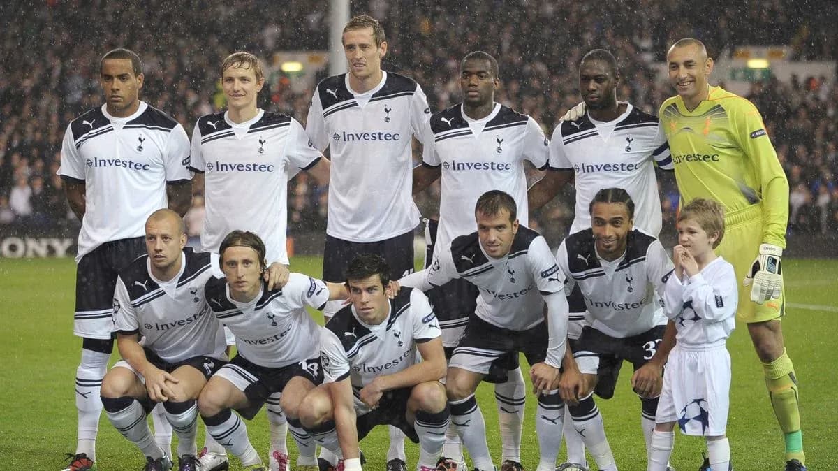 Tottenham Hotspur team posing for a group photo