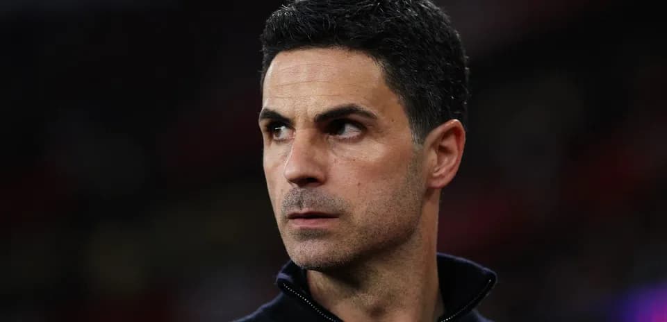 Coach looking focused before the match