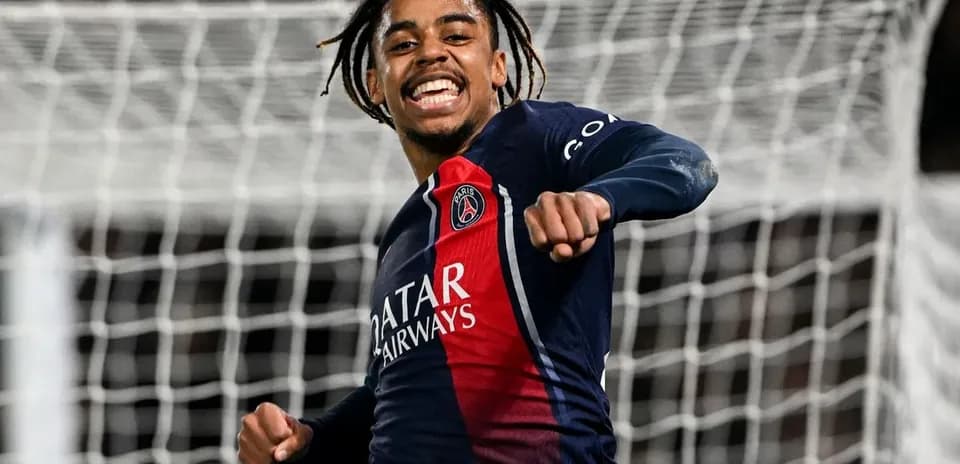 Player celebrating after scoring a goal for PSG