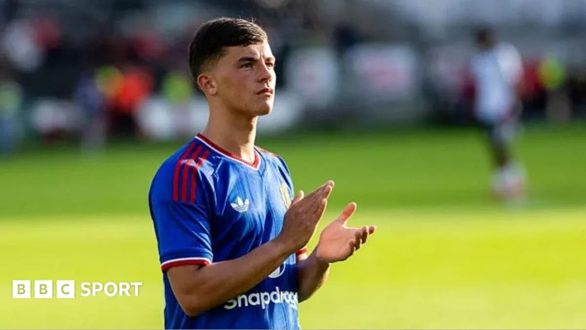 Player clapping on the field during match