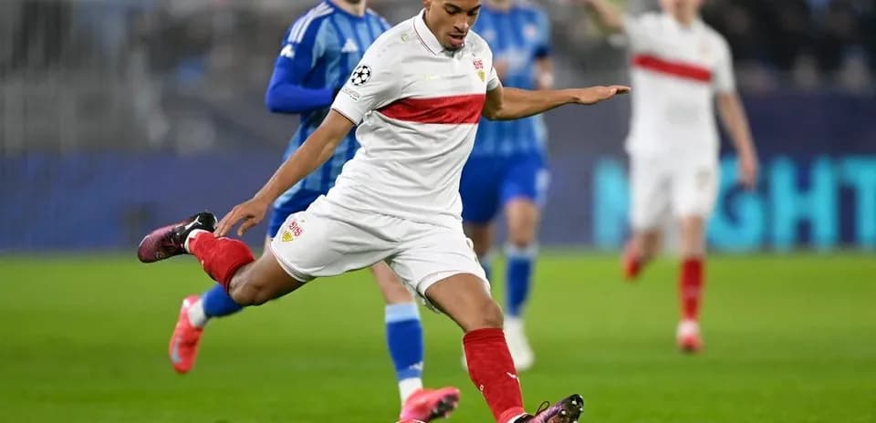 VfB Stuttgart player dribbling during Champions League match