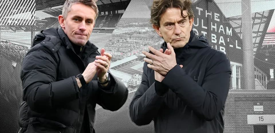 Two football managers clapping on the sidelines