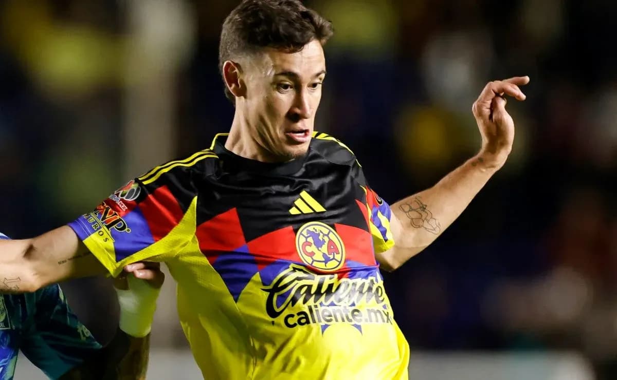 Player in action during FC Juarez vs Club America