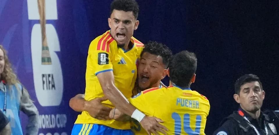 Colombia players celebrating during World Cup match