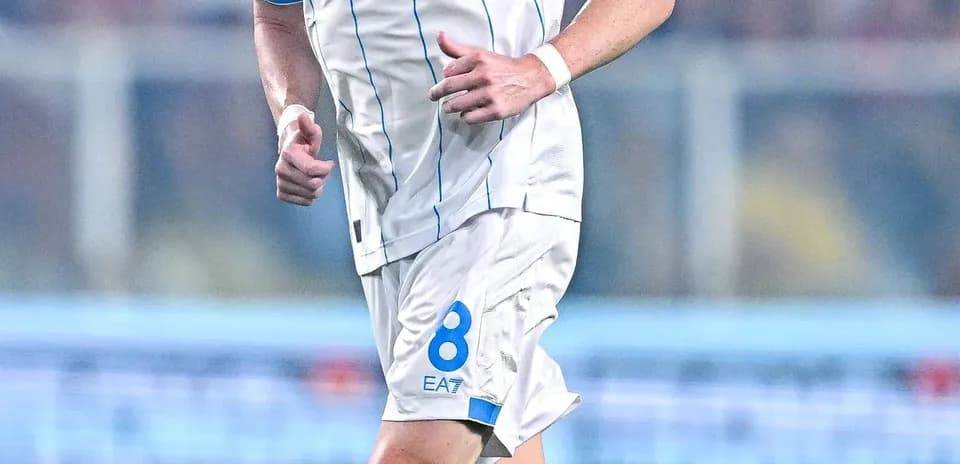 Player wearing Napoli kit during a match