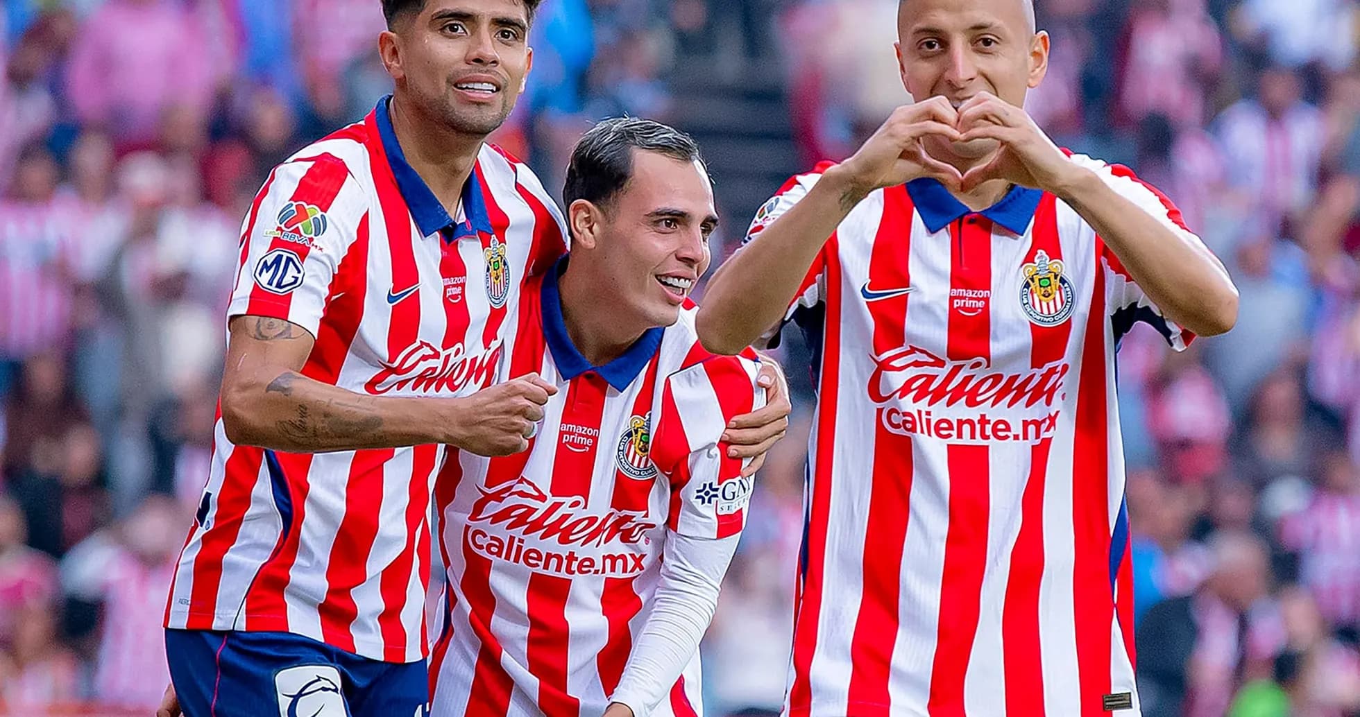 Chivas players celebrating a goal during match
