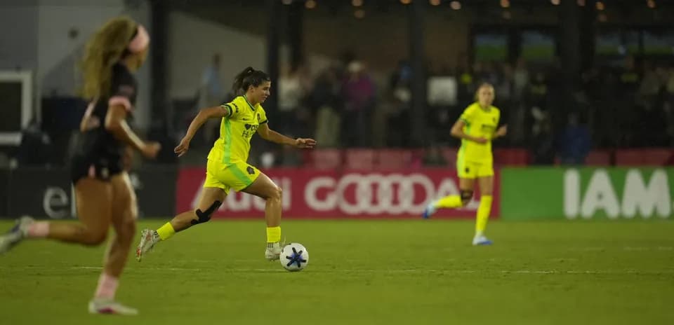 Player dribbling the ball during match
