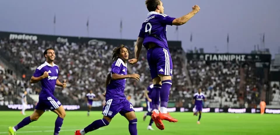 Anderlecht players celebrating a goal during match