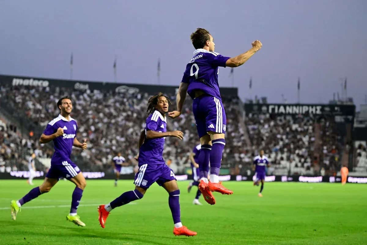 Anderlecht players celebrating a goal during match