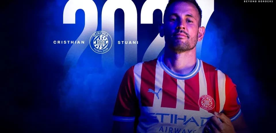 Cristhian Stuani posing in Girona FC jersey