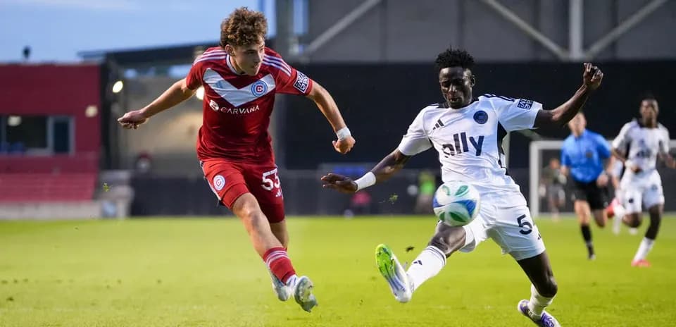 Crown Legacy player challenges Chicago Fire II opponent