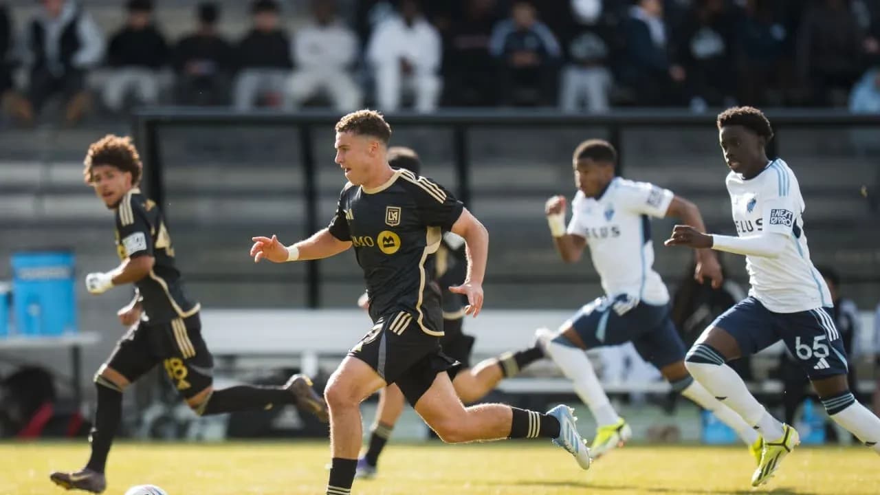 Player running with ball during LAFC II match
