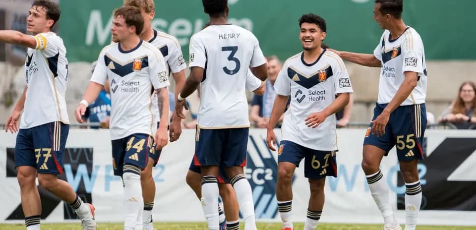 Real Monarchs players celebrating a goal