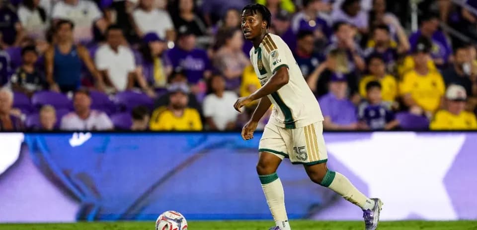 Player in action during Atlanta vs Orlando match