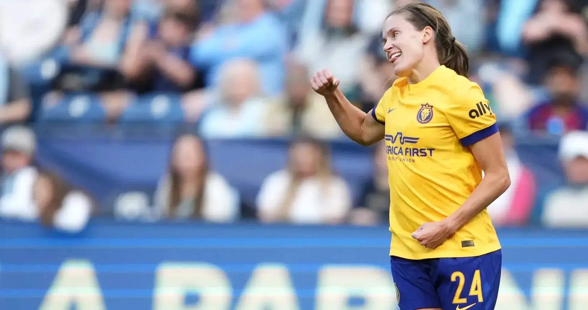 Utah Royals player celebrating during match