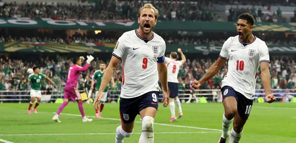 England players celebrating goal against Mexico