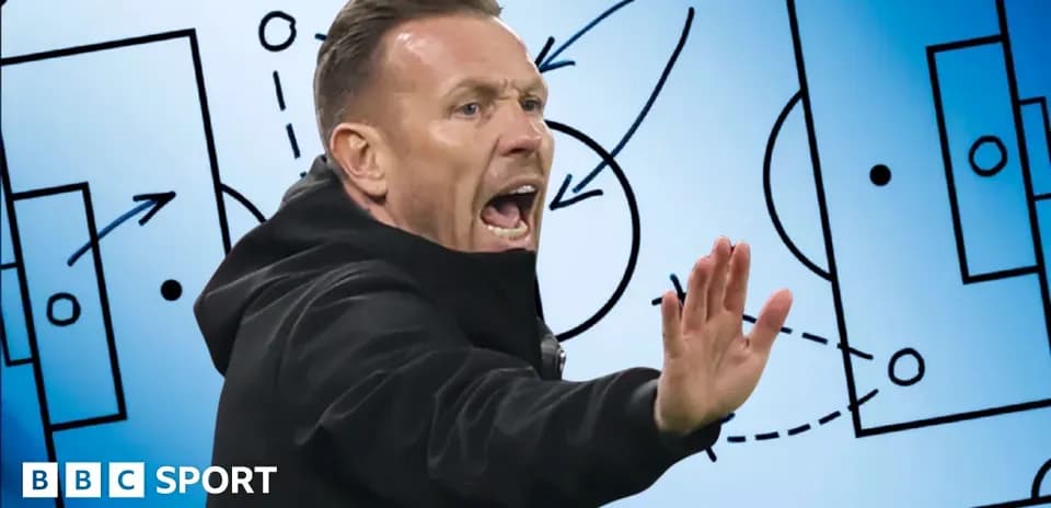 Coach gesturing during tactical analysis session