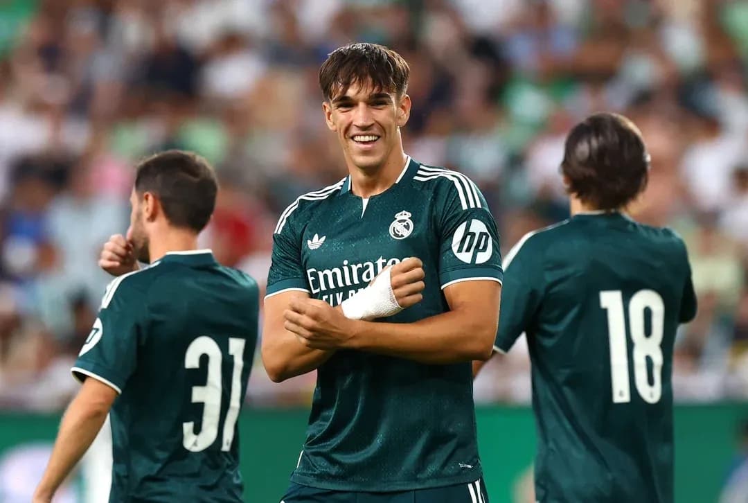 Real Madrid players celebrating on the field