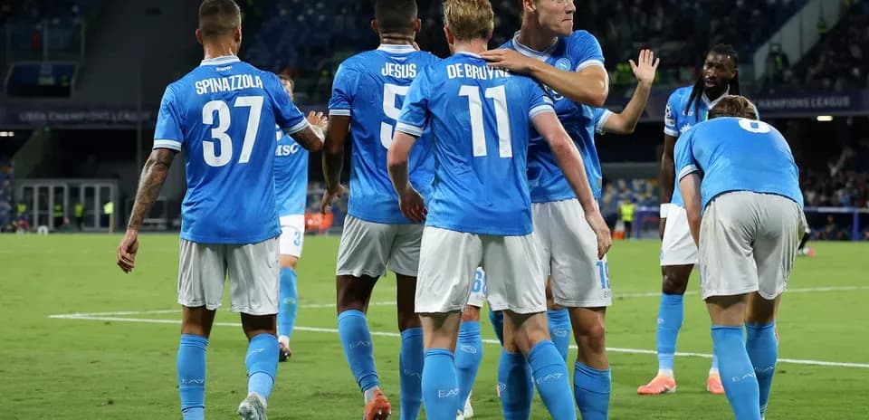 Napoli players celebrating a goal during match