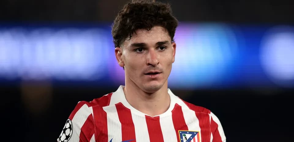 Player in Atlético Madrid jersey during match