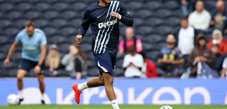 Player warming up before Tottenham match