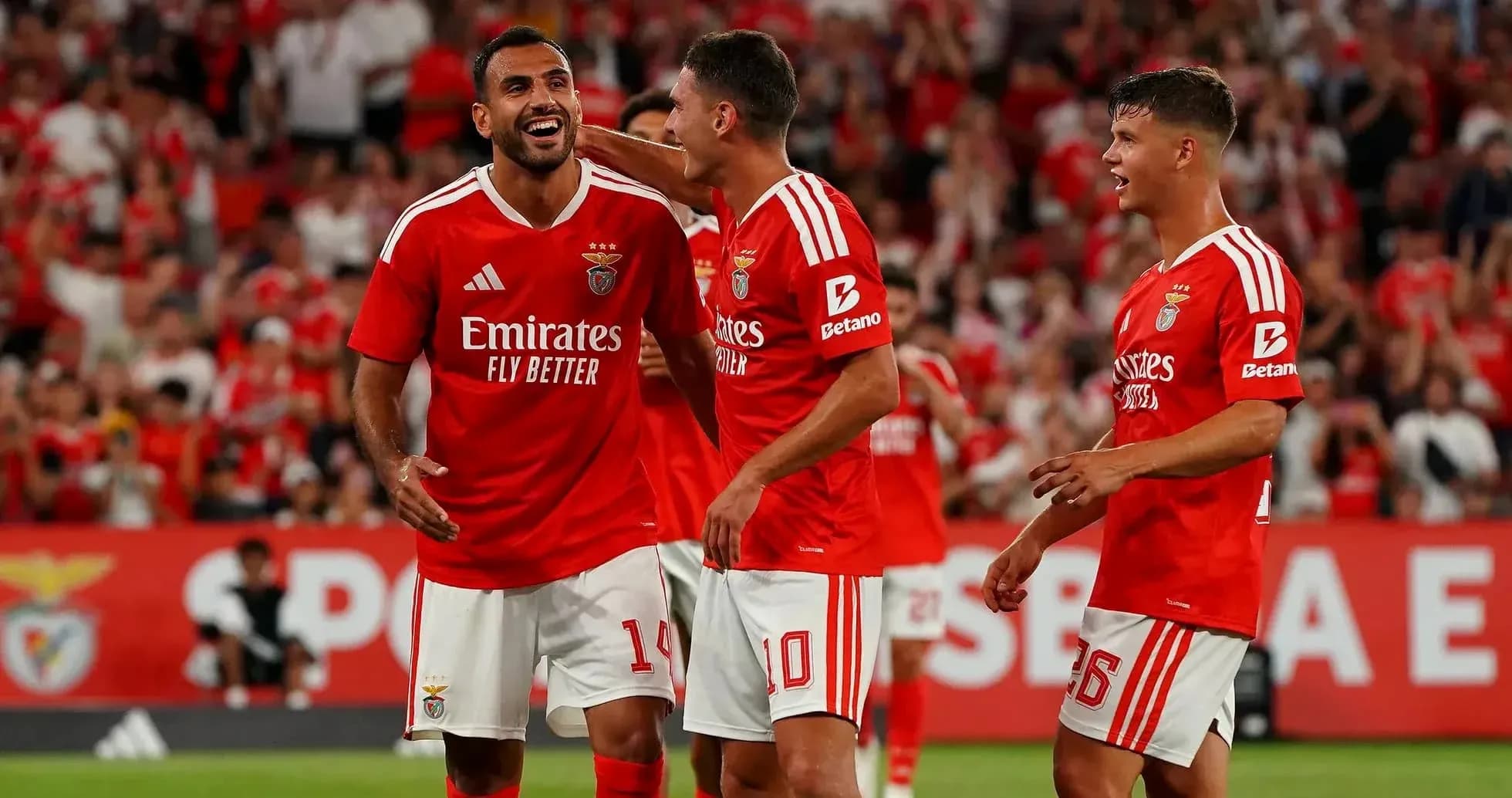Benfica players celebrating a goal during match