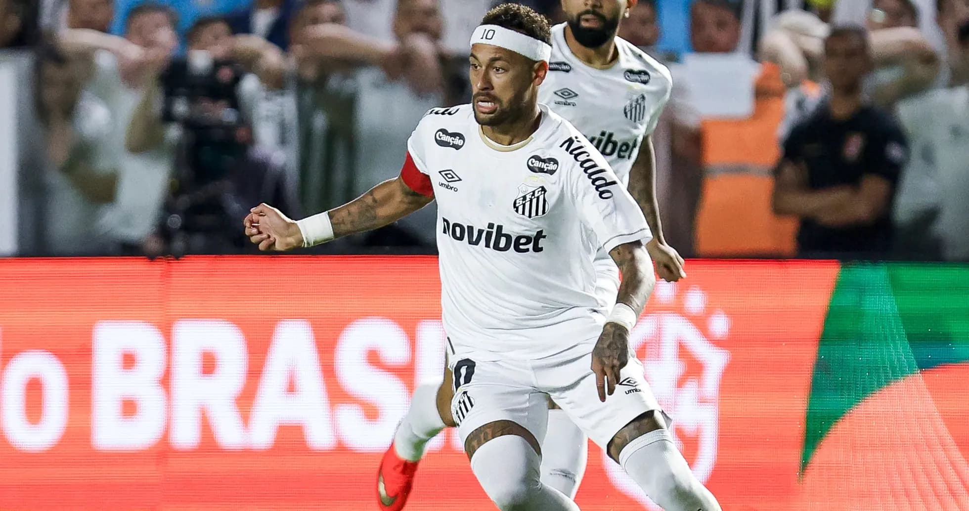 Neymar celebrating during a Santos FC match