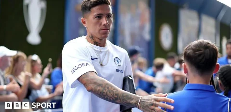Player interacting with fans at Chelsea event