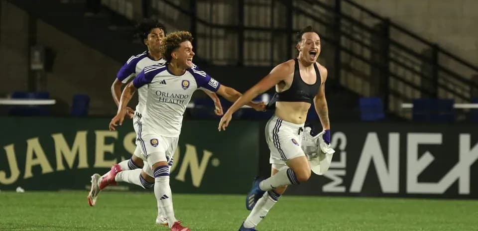 Orlando City II players celebrating a goal