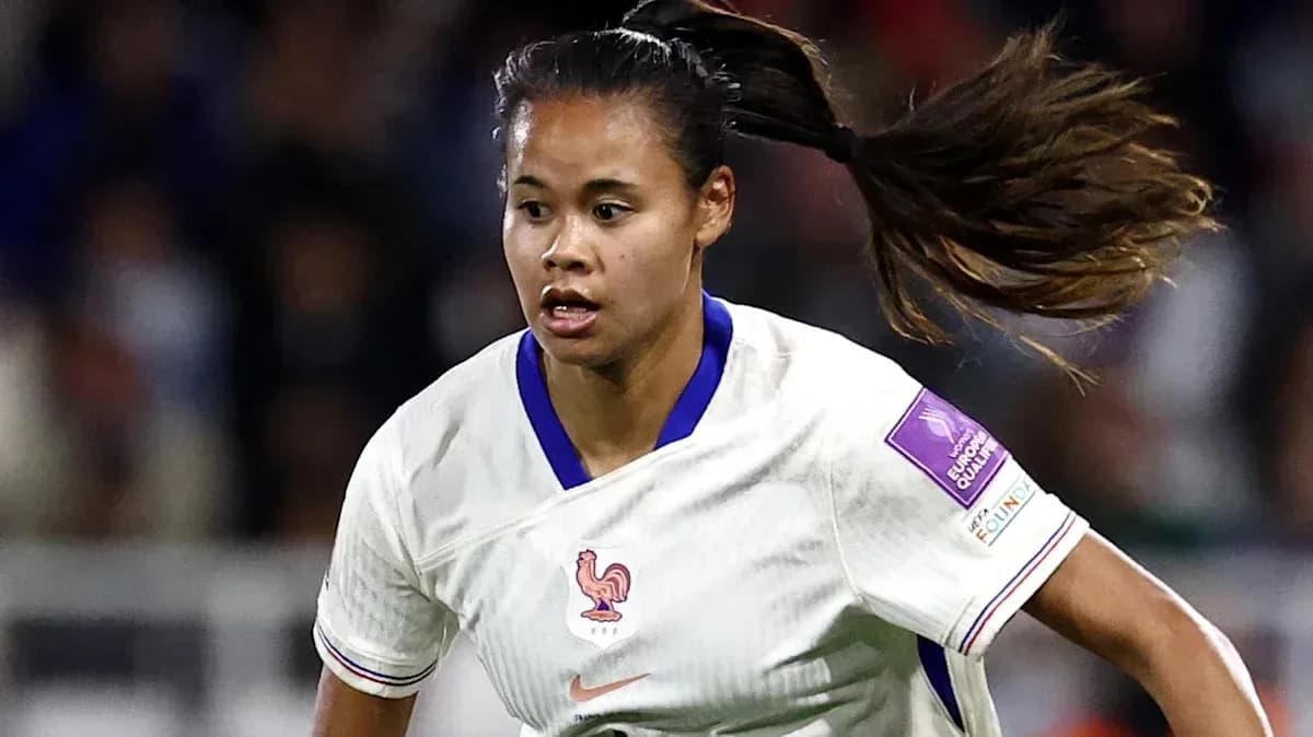Player in action during a women's football match