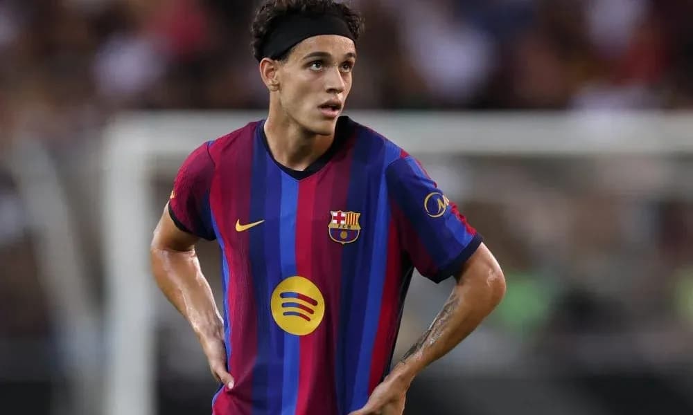 Player in FC Barcelona kit during a match