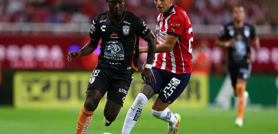 Players from CF Pachuca and Guadalajara Chivas in action