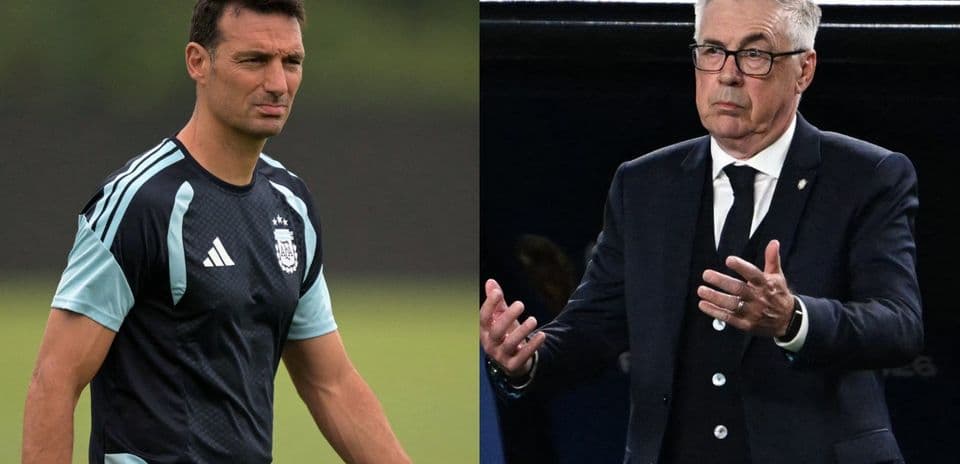 Two football coaches during match preparations