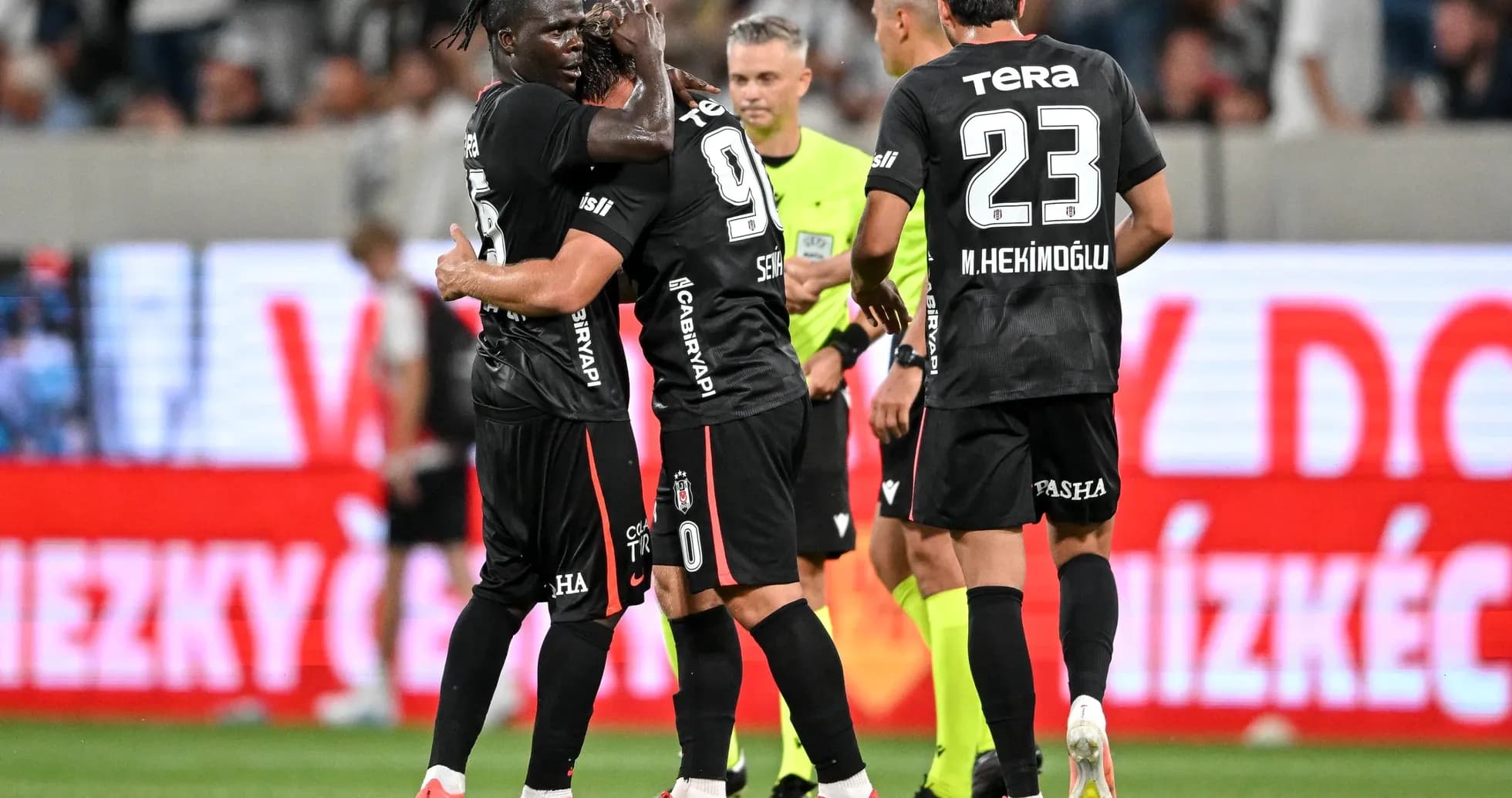 Beşiktaş players celebrating during UEFA Europa League match